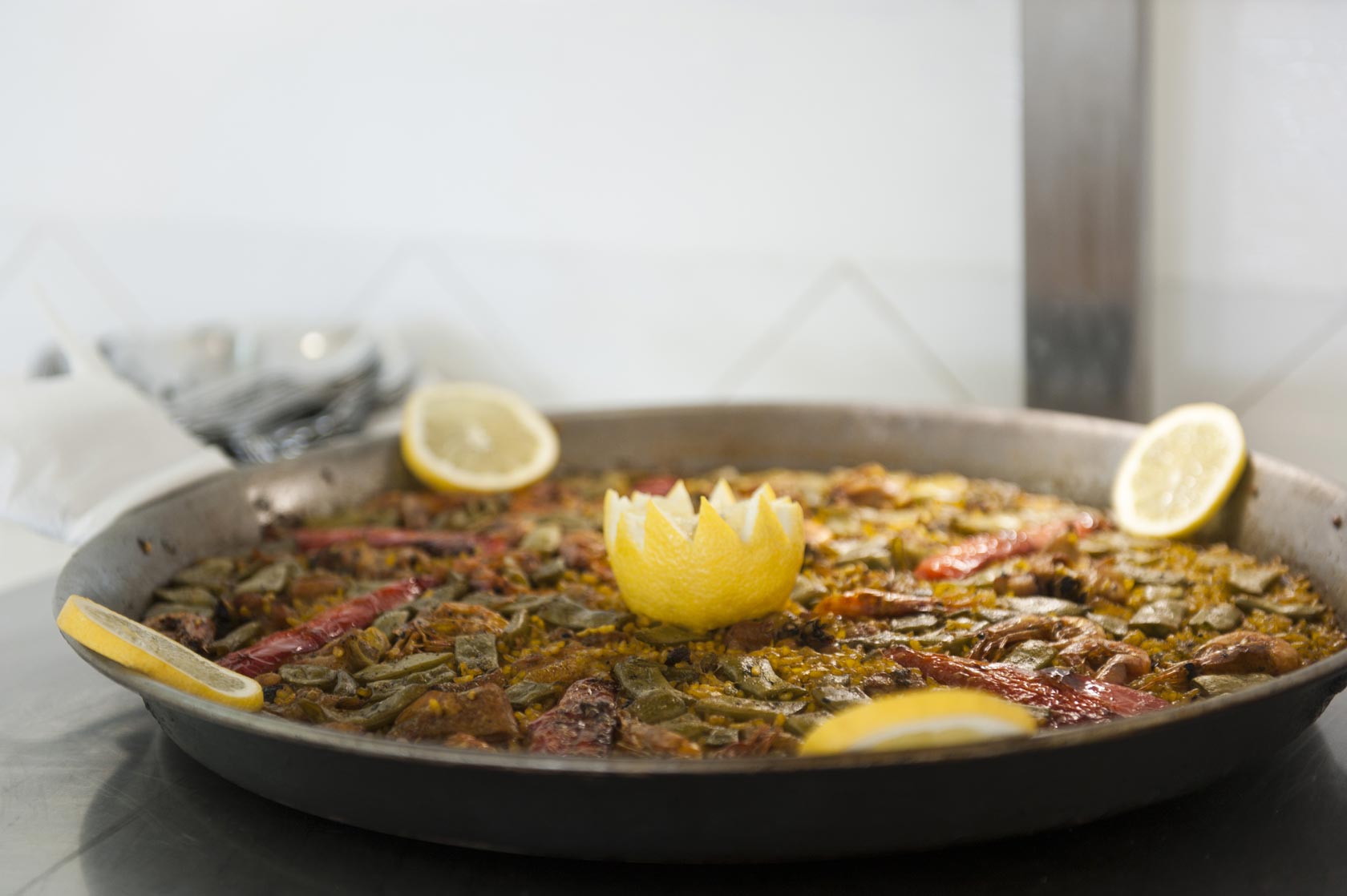 Foto de una paella en el Palmeral Foto de una paella en el Palmeral